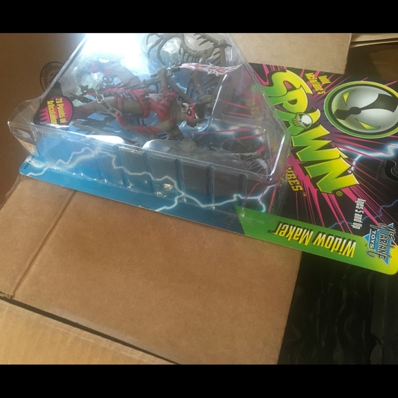 New Widow Maker Action Figure, Spawn Series 5 - Picture 6 of 10